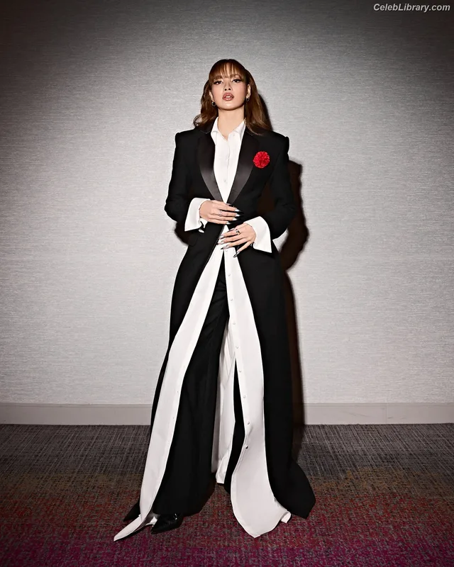 Lisa  BLΛƆKPIИK (Blackpink) photo 14 of 6190