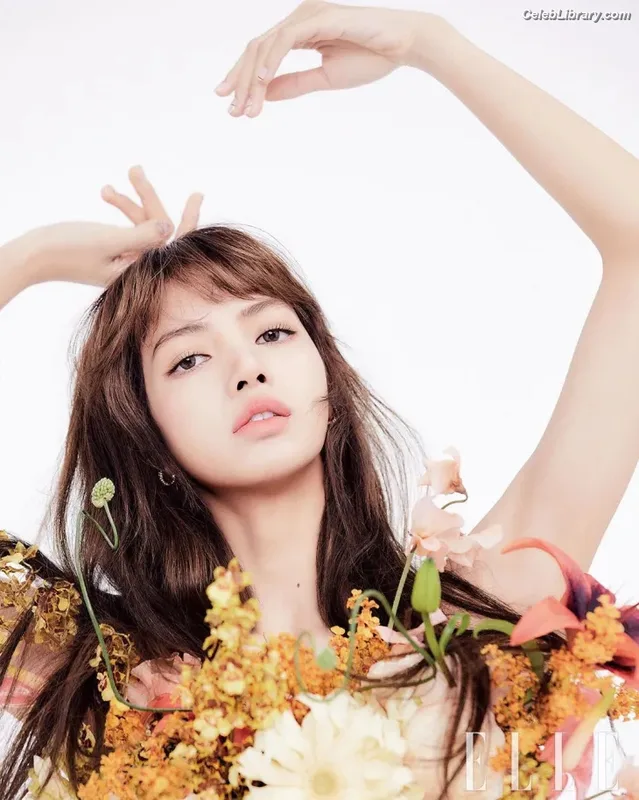 Lisa  BLΛƆKPIИK (Blackpink) photo 2 of 6190