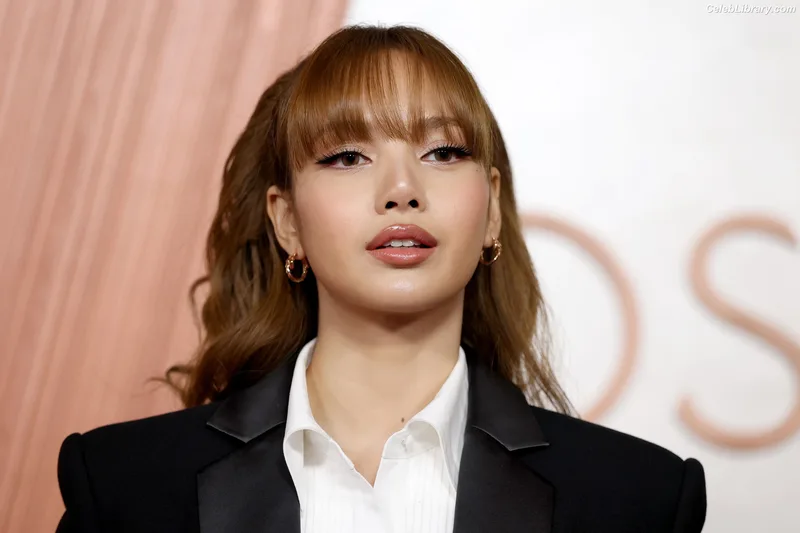 Lisa BLΛƆKPIИK (Blackpink) photo 15 of 6190