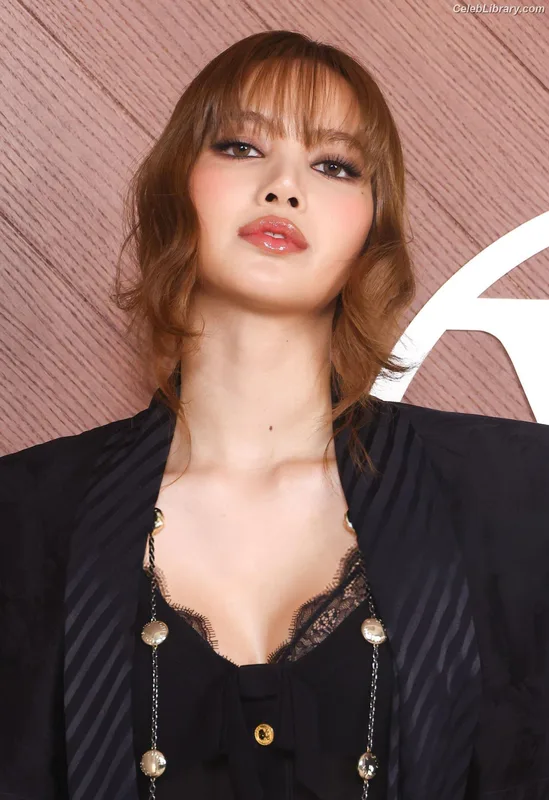 Lisa BLΛƆKPIИK (Blackpink) photo 5 of 6190
