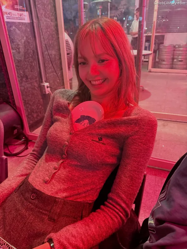 Lisa BLΛƆKPIИK (Blackpink) photo 20 of 6190