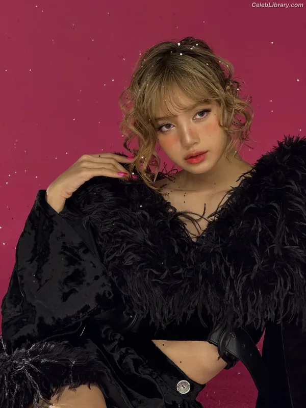 Lisa BLΛƆKPIИK (Blackpink) photo 23 of 6190