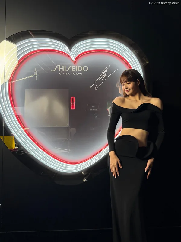 Lisa  BLΛƆKPIИK (Blackpink) photo 19 of 6190