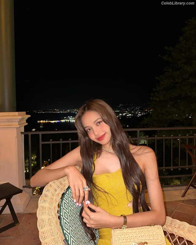 Lisa BLΛƆKPIИK (Blackpink) photo 16 of 6190