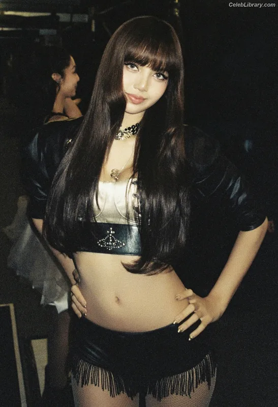 Lisa BLΛƆKPIИK (Blackpink) photo 23 of 6190
