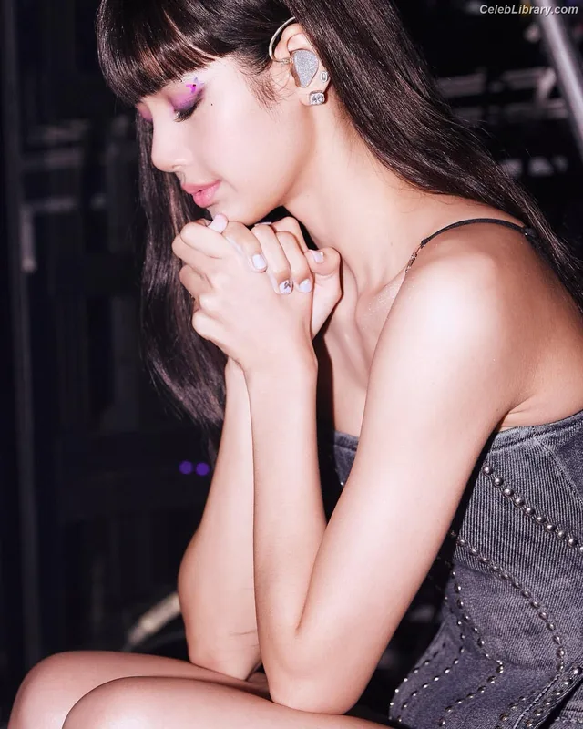 Lisa  BLΛƆKPIИK (Blackpink) photo 4 of 6190
