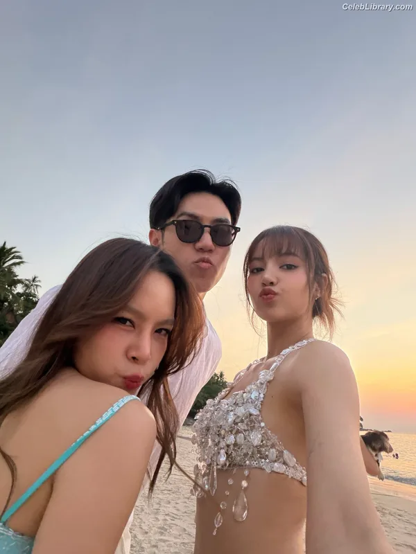 Lisa  BLΛƆKPIИK (Blackpink) photo 15 of 6190