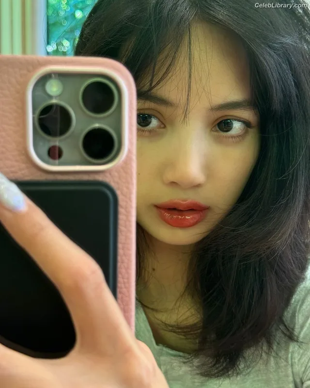 Lisa  BLΛƆKPIИK (Blackpink) photo 2 of 6190