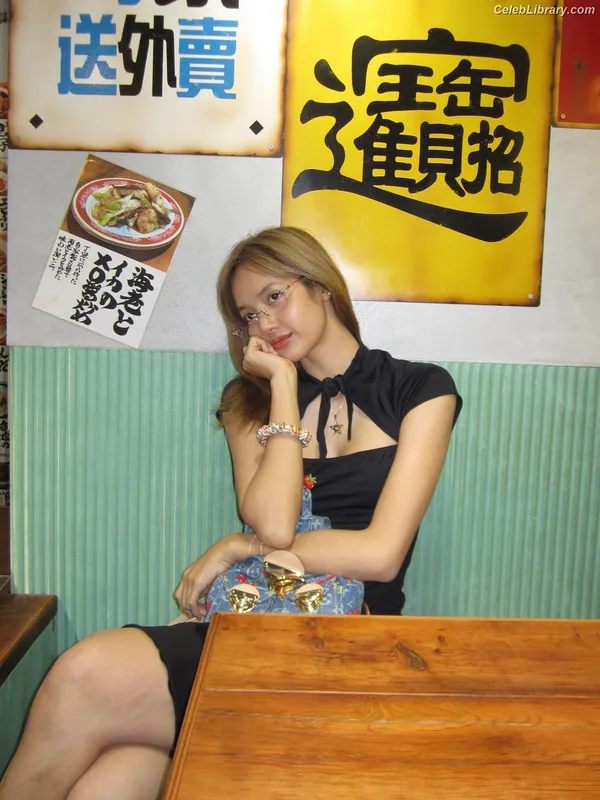 Lisa  BLΛƆKPIИK (Blackpink) photo 10 of 6190