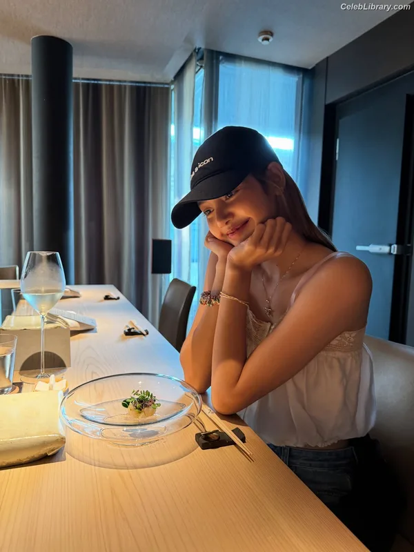 Lisa  BLΛƆKPIИK (Blackpink) photo 19 of 6190
