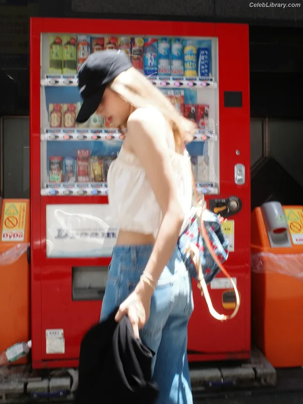 Lisa  BLΛƆKPIИK (Blackpink) photo 20 of 6190
