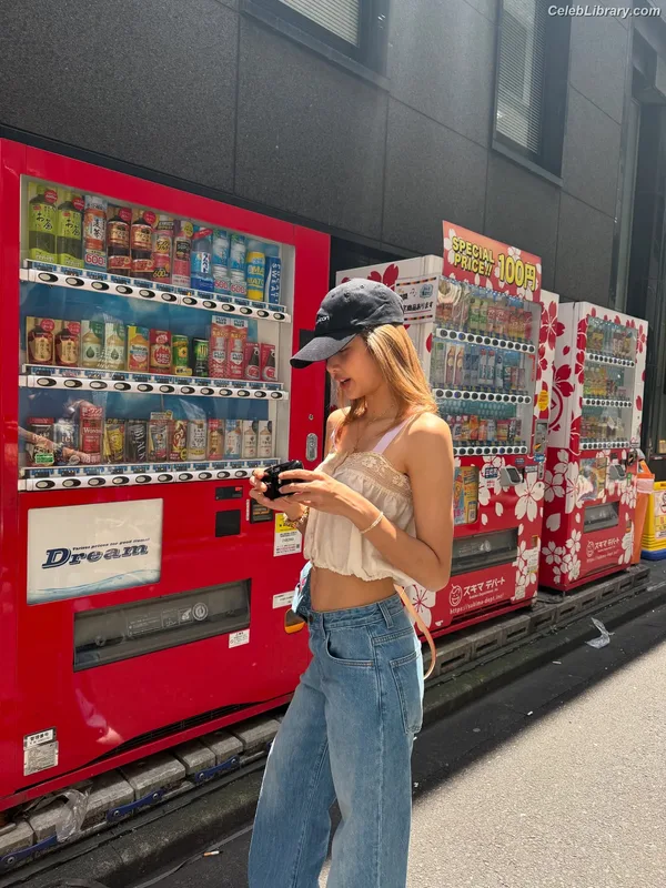 Lisa  BLΛƆKPIИK (Blackpink) photo 24 of 6190