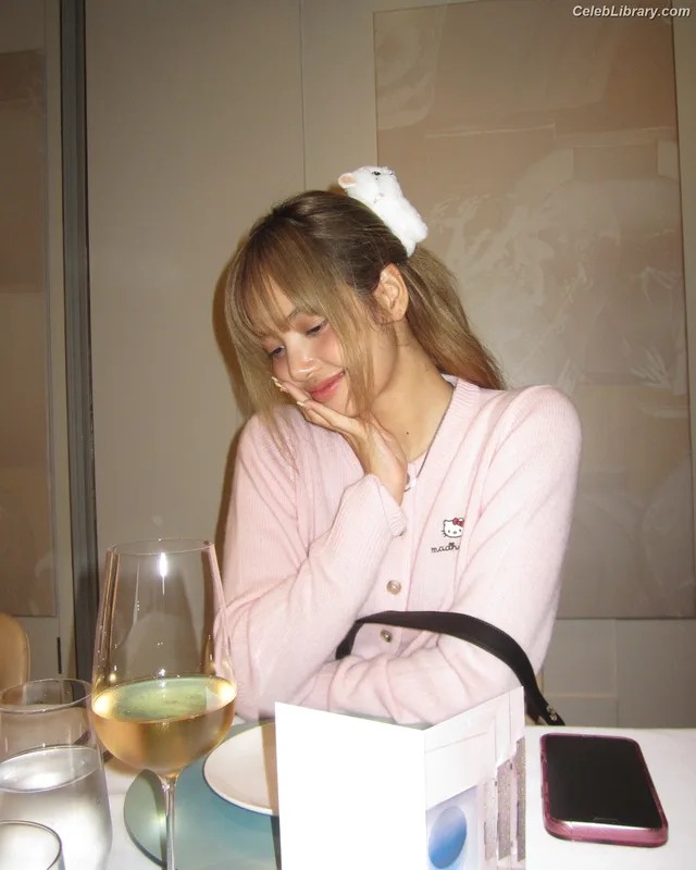 Lisa  BLΛƆKPIИK (Blackpink) photo 13 of 6190
