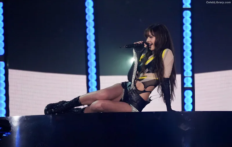 Lisa  BLΛƆKPIИK (Blackpink) photo 14 of 6190