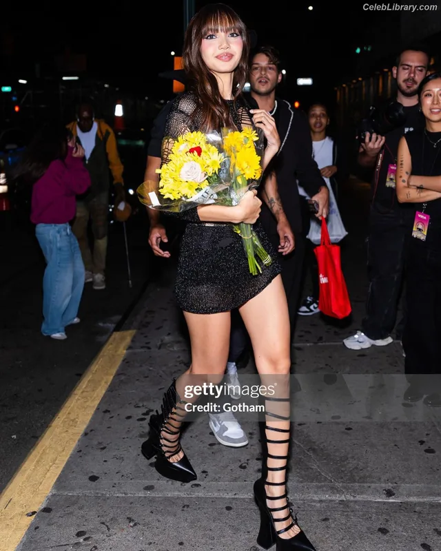 Lisa  BLΛƆKPIИK (Blackpink) photo 19 of 6190