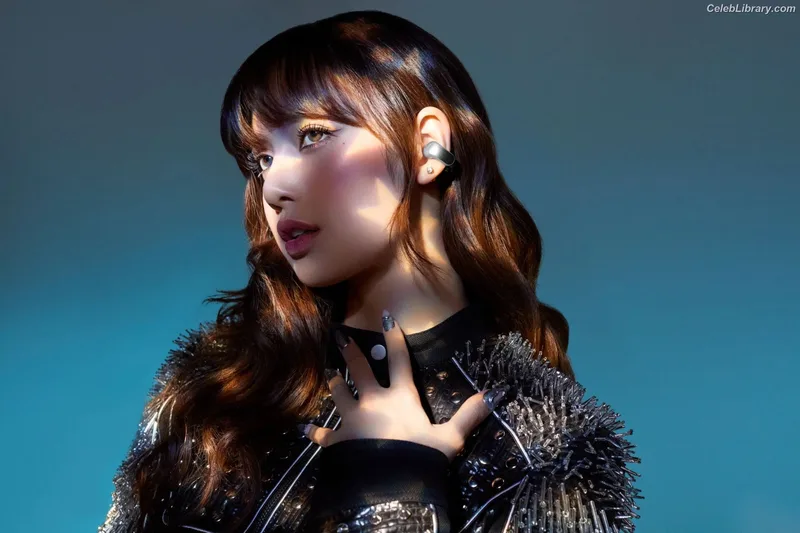 Lisa  BLΛƆKPIИK (Blackpink) photo 3 of 6190