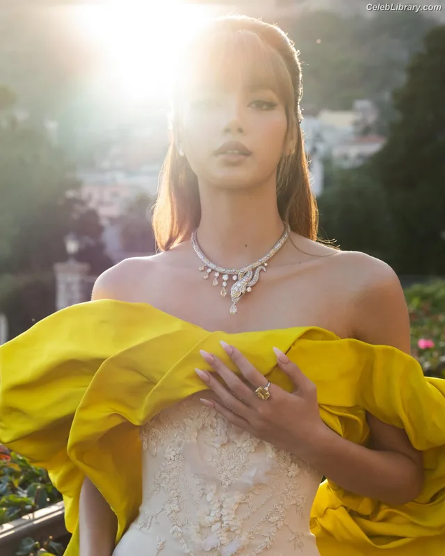 Lisa  BLΛƆKPIИK (Blackpink) photo 8 of 6190