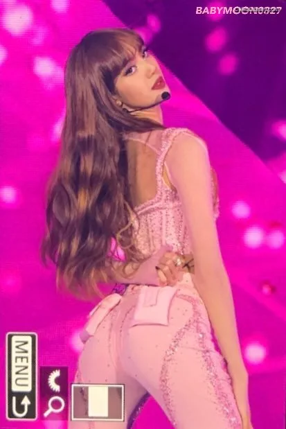Lisa  BLΛƆKPIИK (Blackpink) photo 20 of 6190