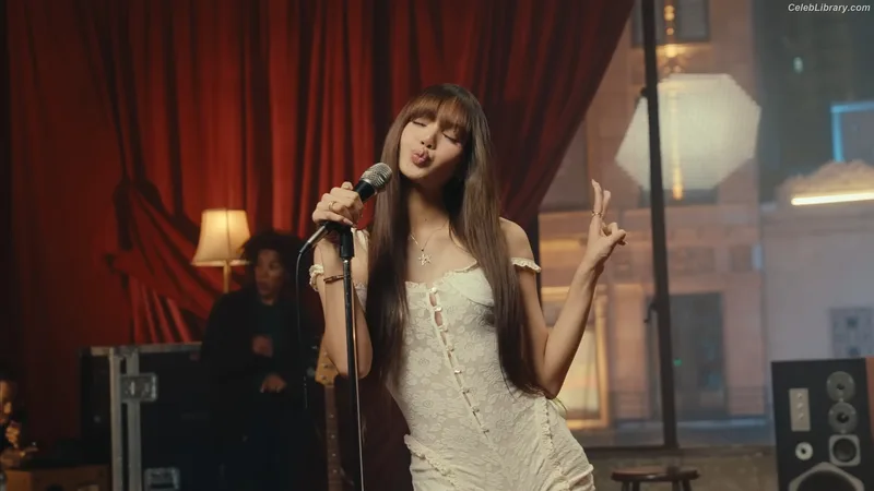 Lisa  BLΛƆKPIИK (Blackpink) photo 6 of 6190