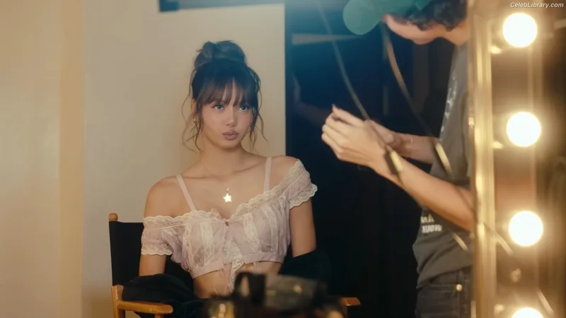 Lisa  BLΛƆKPIИK (Blackpink) photo 8 of 6190