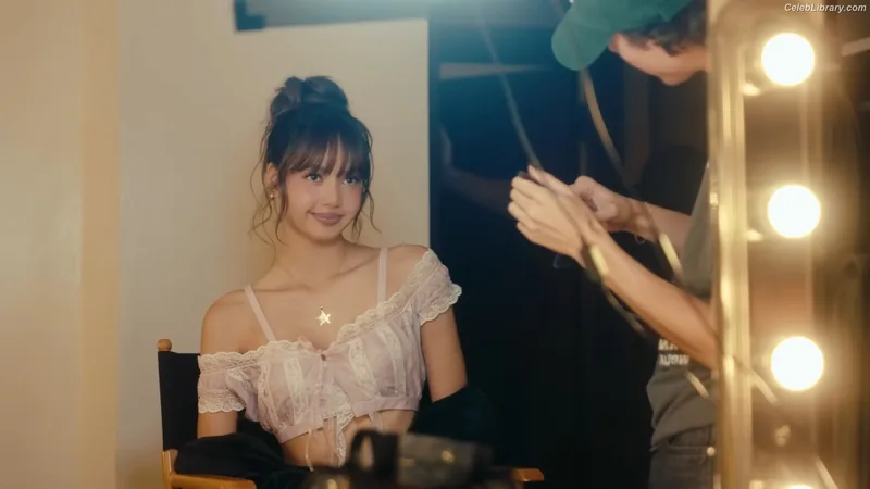 Lisa  BLΛƆKPIИK (Blackpink) photo 9 of 6190