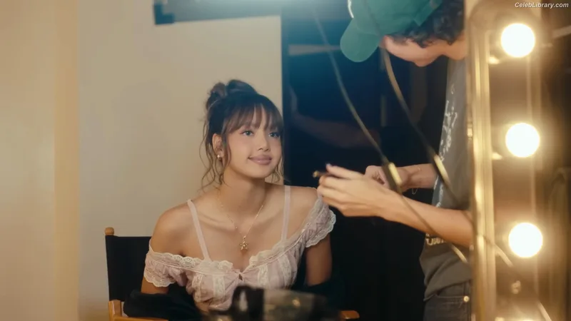Lisa  BLΛƆKPIИK (Blackpink) photo 10 of 6190