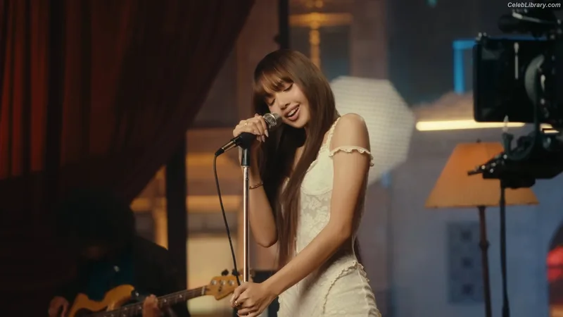 Lisa  BLΛƆKPIИK (Blackpink) photo 12 of 6190