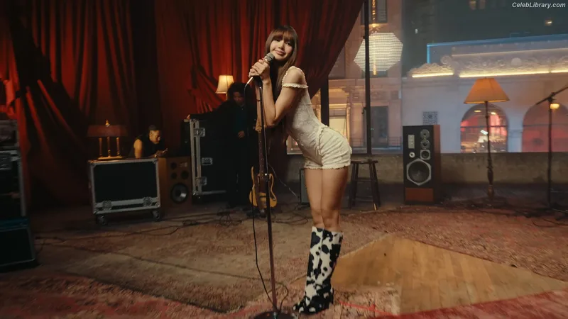 Lisa  BLΛƆKPIИK (Blackpink) photo 17 of 6190
