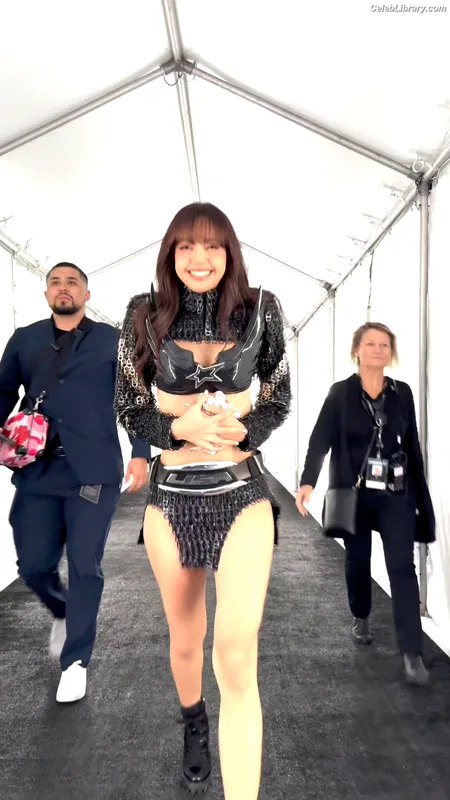 Lisa  BLΛƆKPIИK (Blackpink) photo 1 of 6190