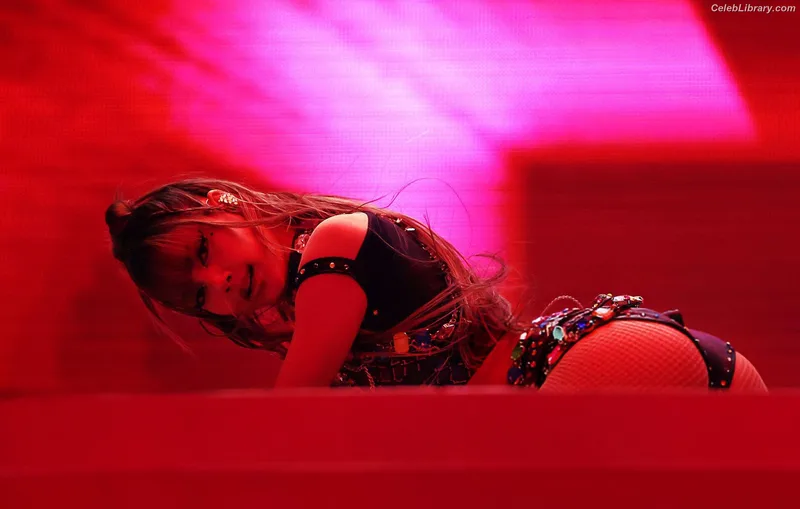 Lisa  BLΛƆKPIИK (Blackpink) photo 13 of 6190