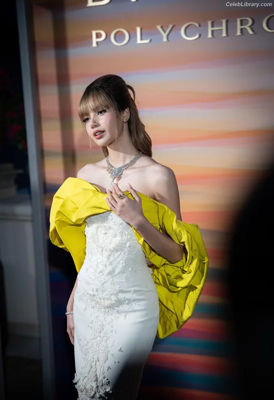 Lisa  BLΛƆKPIИK (Blackpink) photo 1 of 6190