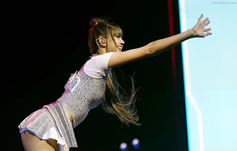 Lisa  BLΛƆKPIИK (Blackpink) photo 11 of 6190