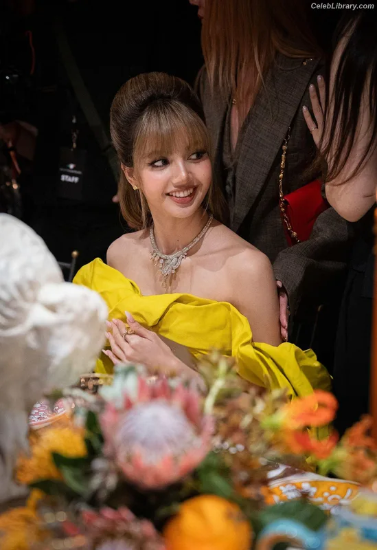 Lisa  BLΛƆKPIИK (Blackpink) photo 14 of 6190