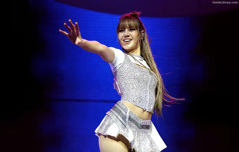 Lisa  BLΛƆKPIИK (Blackpink) photo 19 of 6190