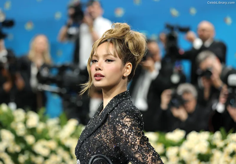 Lisa  BLΛƆKPIИK (Blackpink) photo 24 of 6190