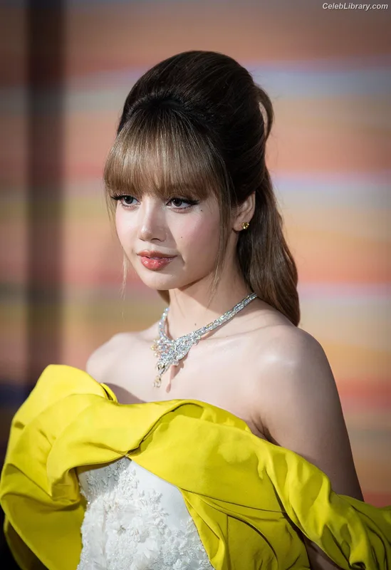 Lisa  BLΛƆKPIИK (Blackpink) photo 7 of 6190