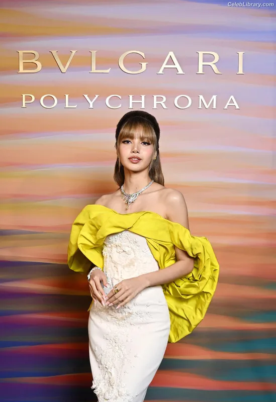 Lisa  BLΛƆKPIИK (Blackpink) photo 20 of 6190