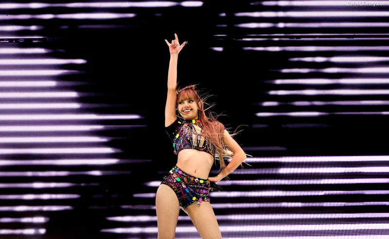 Lisa  BLΛƆKPIИK (Blackpink) photo 11 of 6190