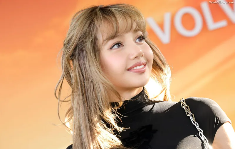 Lisa  BLΛƆKPIИK (Blackpink) photo 23 of 6190