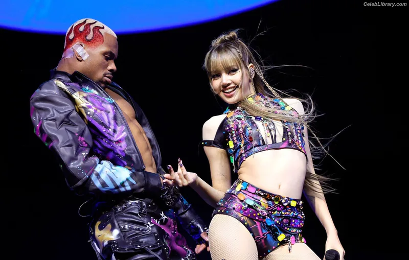 Lisa  BLΛƆKPIИK (Blackpink) photo 12 of 6190