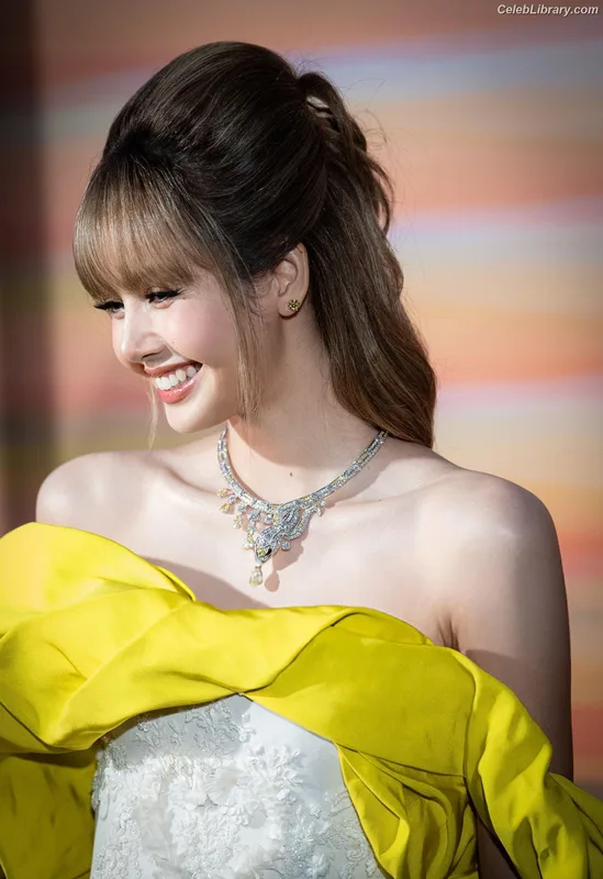 Lisa  BLΛƆKPIИK (Blackpink) photo 23 of 6190