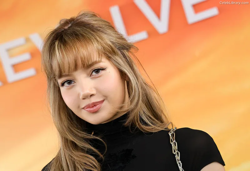 Lisa  BLΛƆKPIИK (Blackpink) photo 10 of 6190