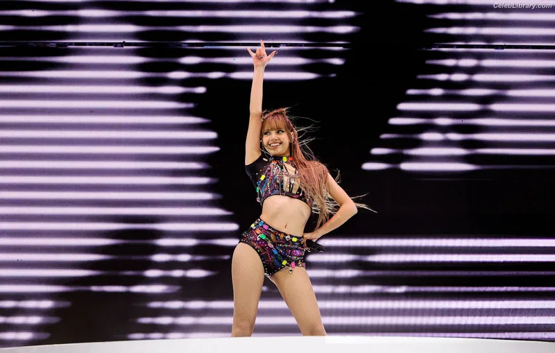 Lisa  BLΛƆKPIИK (Blackpink) photo 15 of 6190