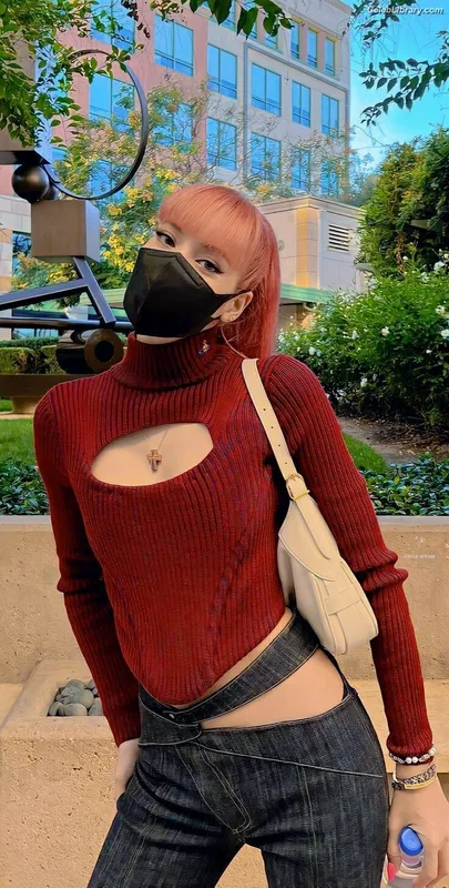 Lisa  BLΛƆKPIИK (Blackpink) photo 7 of 6190