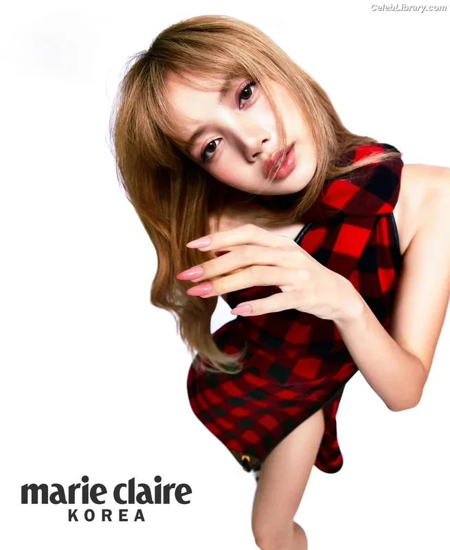 Lisa  BLΛƆKPIИK (Blackpink) photo 20 of 6190