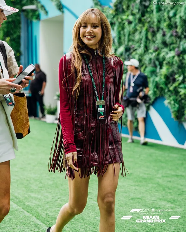 Lisa  BLΛƆKPIИK (Blackpink) photo 13 of 6190
