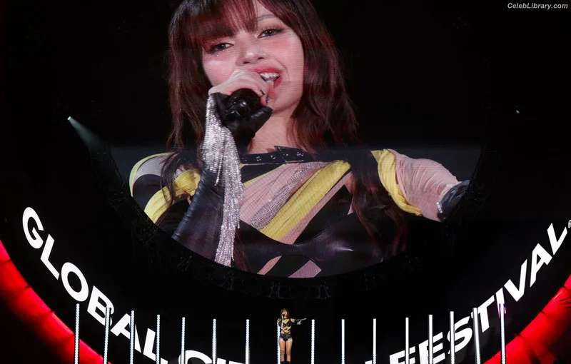 Lisa  BLΛƆKPIИK (Blackpink) photo 15 of 6190