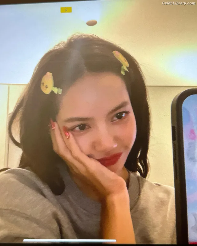 Lisa  BLΛƆKPIИK (Blackpink) photo 16 of 6190