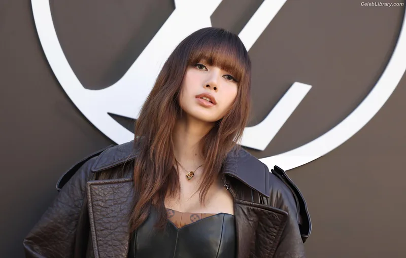 Lisa  BLΛƆKPIИK (Blackpink) photo 11 of 6190