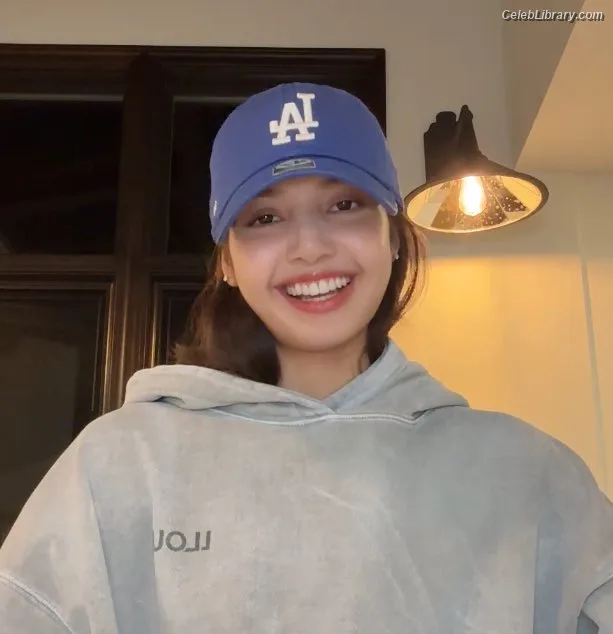 Lisa  BLΛƆKPIИK (Blackpink) photo 15 of 6190